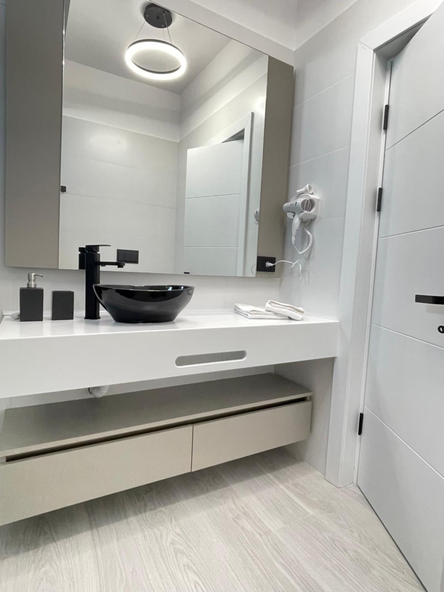 Mamaia Nord Vip Aparthotel ナボダリ エクステリア 写真