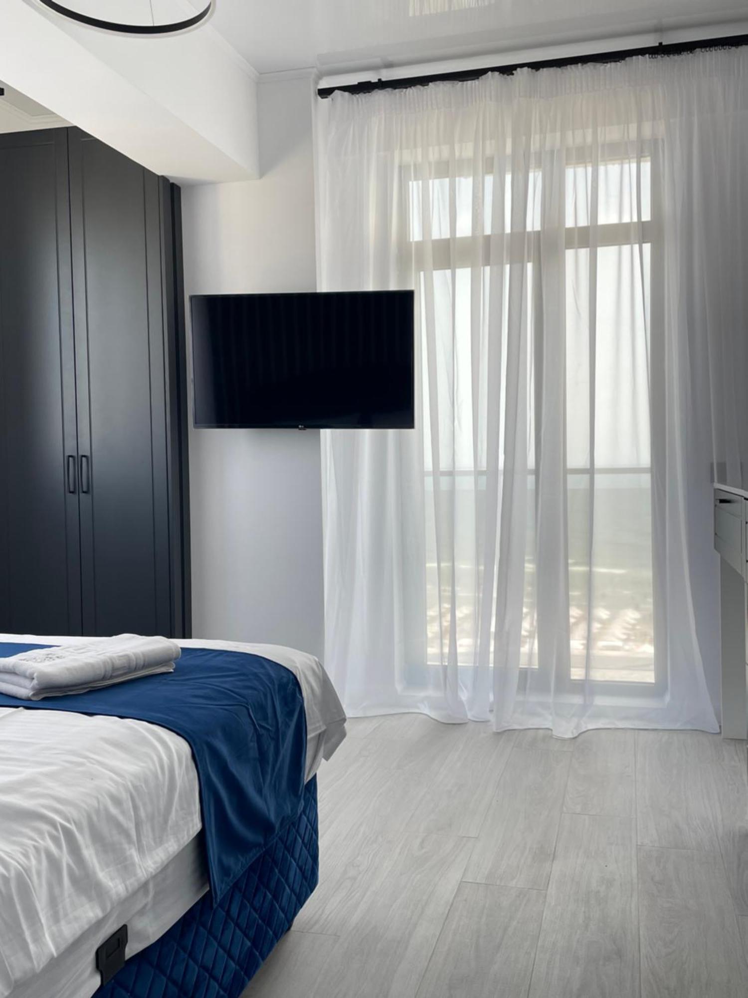 Mamaia Nord Vip Aparthotel ナボダリ エクステリア 写真